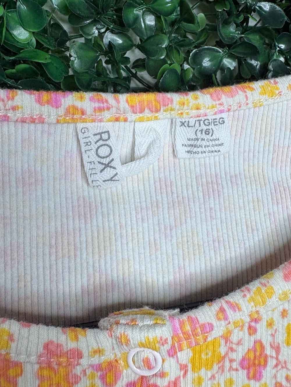 Roxy Floral Multicolor Ribbed Henley Top - Picture 2 of 4